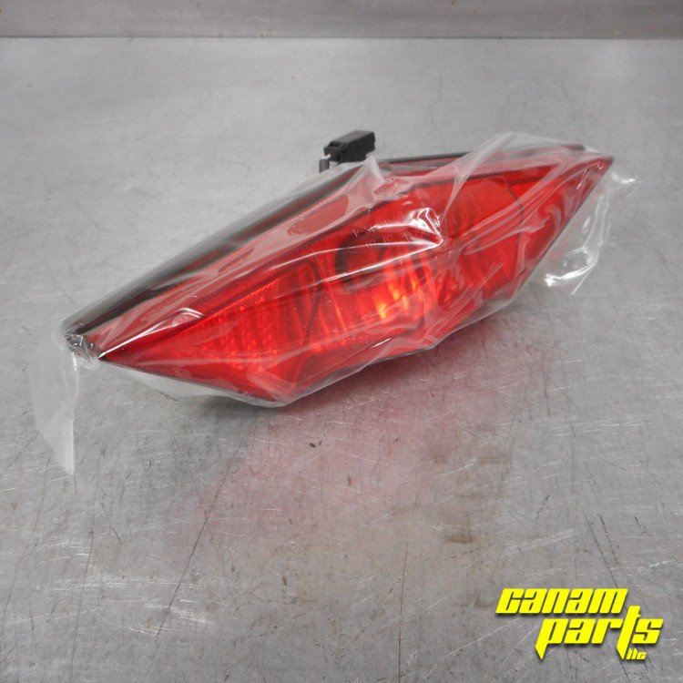 New Outlander OEM Rear Tail Light Assembly